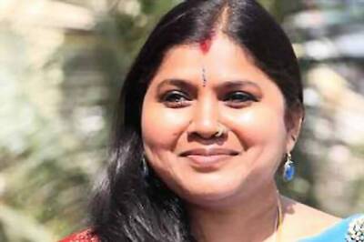 V Harikrishna's wife turns composer