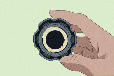 How to Fix a Head Gasket With Engine Block Sealer