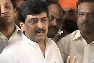 Chavan promises govt in 48 hrs