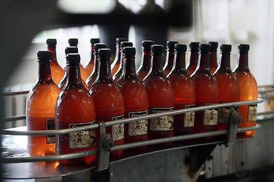 THE TIPPLING POINT | Honey, The Nectar of Gods That Could Floor a Man