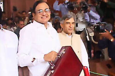 IBNLive Chat: 'FM may hike tax exemption limit'