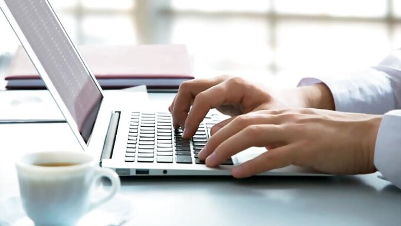 Using Internet hampers your true knowledge
