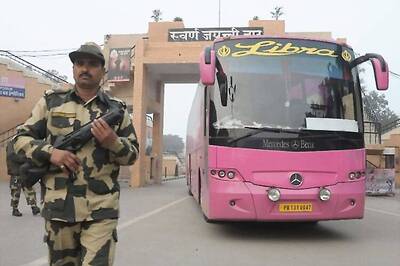 Lahore-Delhi 'Dosti' bus service resumed