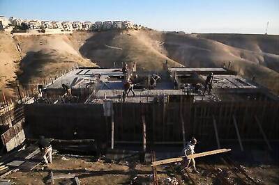 Israel Settlement Plans Draw International Condemnation