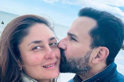 Kareena Kapoor Khan Gets a Kiss From Hubby Saif As They Pose Along The Sea Side; Pics