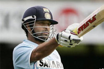 Sachin hurt, bows out of Olympic torch rally