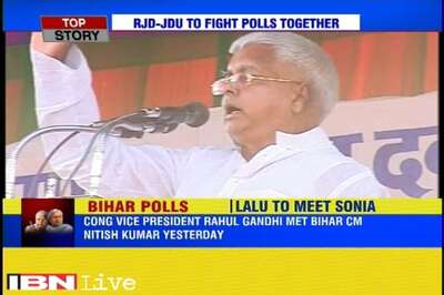 After JDU-RJD merger, Lalu to meet Sonia today over possible alliance for Bihar elections