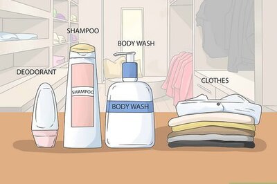 How to Shower in the Locker Room without Feeling Nervous