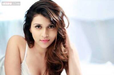 Don't think anyone will give me a film just because I am Priyanka Chopra's sister: Mannara