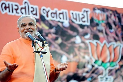 Modi scores a hat-trick in Gujarat, starts Delhi campaign