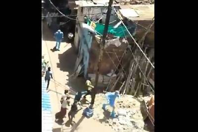 Coronavirus: 7 Arrested for Assaulting Health Workers in Indore; Urdu Poet Rahat Indori Condemns Attack