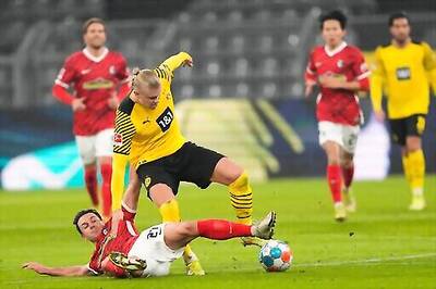 Haaland Scores 2 As Dortmund Beats Freiburg 5-1