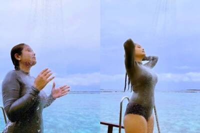 Sexy! Neha Kakkar Takes a Shower in Swimsuit, Shares Hot Photos From Exotic Holiday; Pics Go Viral