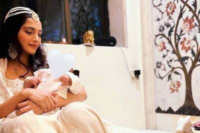 Sonam Kapoor and Her Son Vayu Twin On Diwali Courtesy Rhea Kapoor; Anand Ahuja Wants Pic Credits