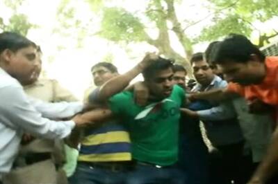 Man Who Attacked Kapil Mishra Belongs to BJP's Youth Wing, Clarifies AAP