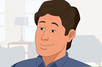 What Does an Eyebrow Flash Mean?
