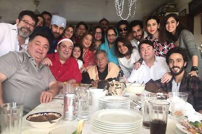 Ranbir, Rishi, Karisma and Others Attend Shashi Kapoor's Christmas Luncheon
