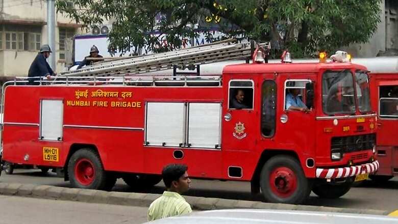Fire Breaks Out in Mumbai's Premier Talkies, Four Fire Tenders Rush to Spot