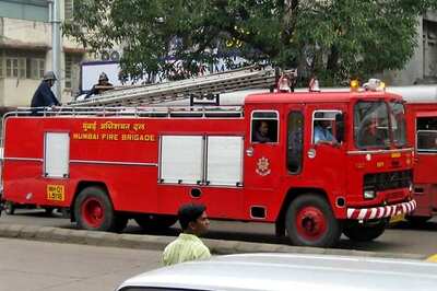 Fire Breaks Out in Mumbai's Premier Talkies, Four Fire Tenders Rush to Spot