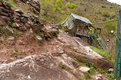 Pakistan Violates Ceasefire: Girl Injured in Heavy Shelling Along LoC