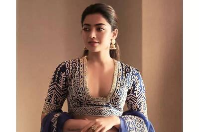 Rashmika Mandanna Slays Midweek Blues with a Sweaty Selfie, Says 'Back to my Midnight Workouts'