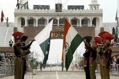 Fact and fiction about India-Pak war talk | Watch