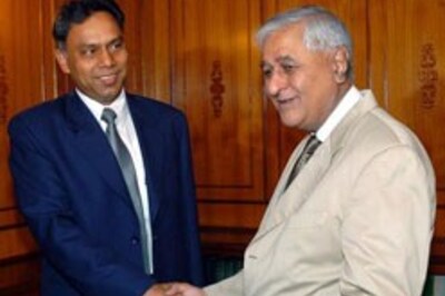 India to keep heavy weapons in J&K