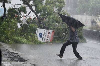 Cyclone Vardah Likely to Hit Goa, Karnataka Tomorrow, Death Toll Rises to 10 in Tamil Nadu