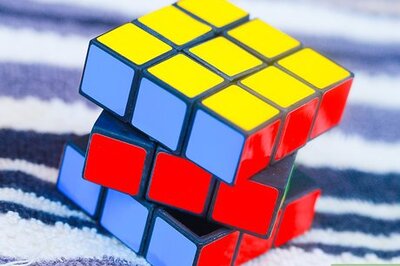 How to Play With a Rubik's Cube