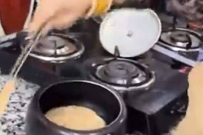 Woman Prepares Rotis In Pressure Cooker And Internet Is Not Happy With This Desi Jugaad