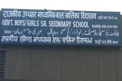 Stampede inside flooded Delhi school, 5 dead