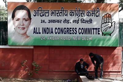 Boxed Into a Corner, Congress Desperately in Need of Strong Alliances