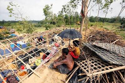 Bangladesh Navy Searches for 81 Fishermen Still Missing After Cyclone Mora