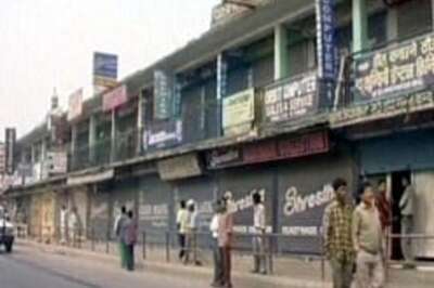 Strike by Hindus shuts down Nepal town