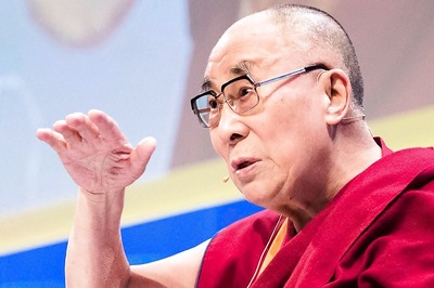 Dalai Lama Says Chinese Hardliners Have Parts of Brain Missing