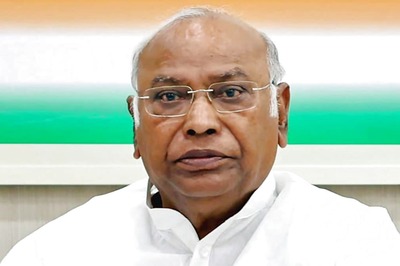 Congress President Mallikarjun Kharge Claims Efforts on to Change Constitution, Warns About Dictatorship