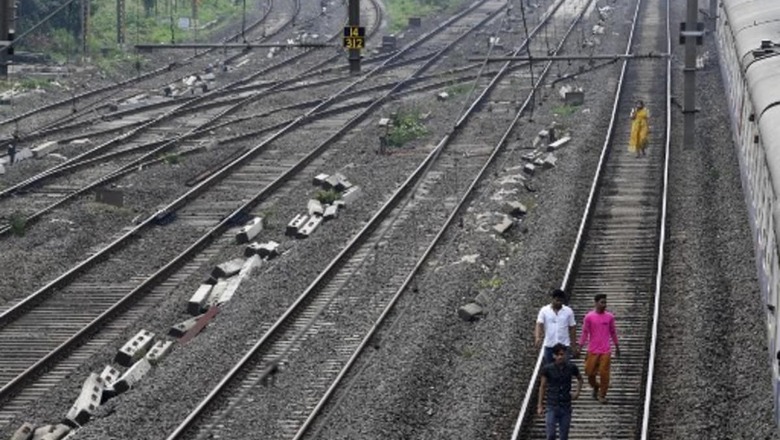 Maharashtra CM Orders Probe into Mumbai Power Outage, Asks Officials to Ensure No Recurrence
