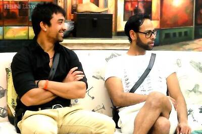 Bigg Boss 7: VJ Andy finds his teddy in Sangram Singh