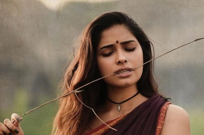 Bigg Boss Telugu Fame Divi Vadthya Looks Stunning In Indian Tribal Look