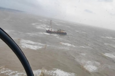 Merchant Vessel's Fuel Tank Develops Crack, 10 KL Oil Spilled in Bay of Bengal: ICG