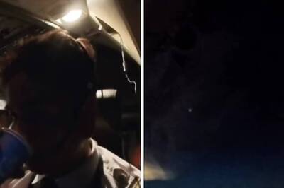 Boeing Pilots Spot Mysterious UFO-Like Lights 'Dancing' In Night Sky