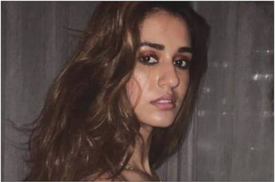Disha Patani Spends Sunday Indulging in 'Cheat Meal'