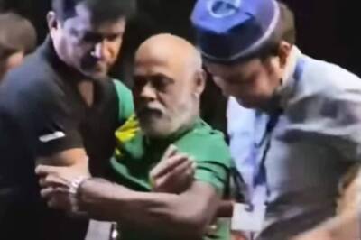 Shocking Video of Vinod Kambli Goes Viral As Former India Batter Requires Assistance From Passersby | WATCH
