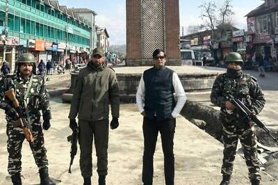 Gujarat Man Poses as PMO Official, Gets Bulletproof Vehicle, Security Cover in Kashmir; Arrested