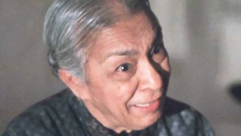 'Zohra Sehgal loved getting manicures': Twitterati remembers and pays a tribute to Bollywood's 'laadli'