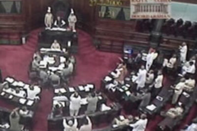 Left, Right unite to take on Centre