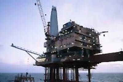 ONGC makes 10 oil, gas finds in 2005-06