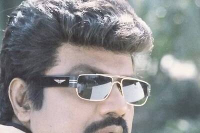 Comedian Goundamani Poses For Camera With This Famous Actor's Family, See Pic