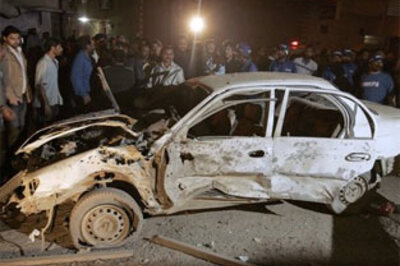 19 injured in car bomb blast in Pakistan's Karachi