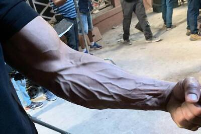 John Abraham Flaunts Toned Arm on Satyameva Jayate 2 Sets, Director Milap Zaveri Calls it ‘Hathoda’